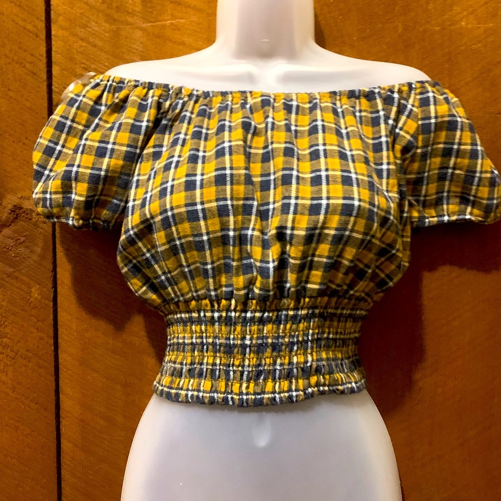 Off shoulder checkered top